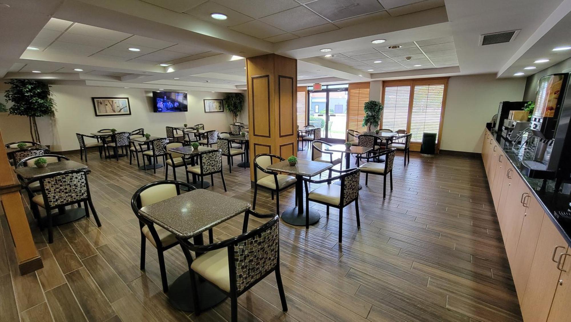 Independent Sphc Cross Creek Inn & Suites Fayetteville Exterior foto